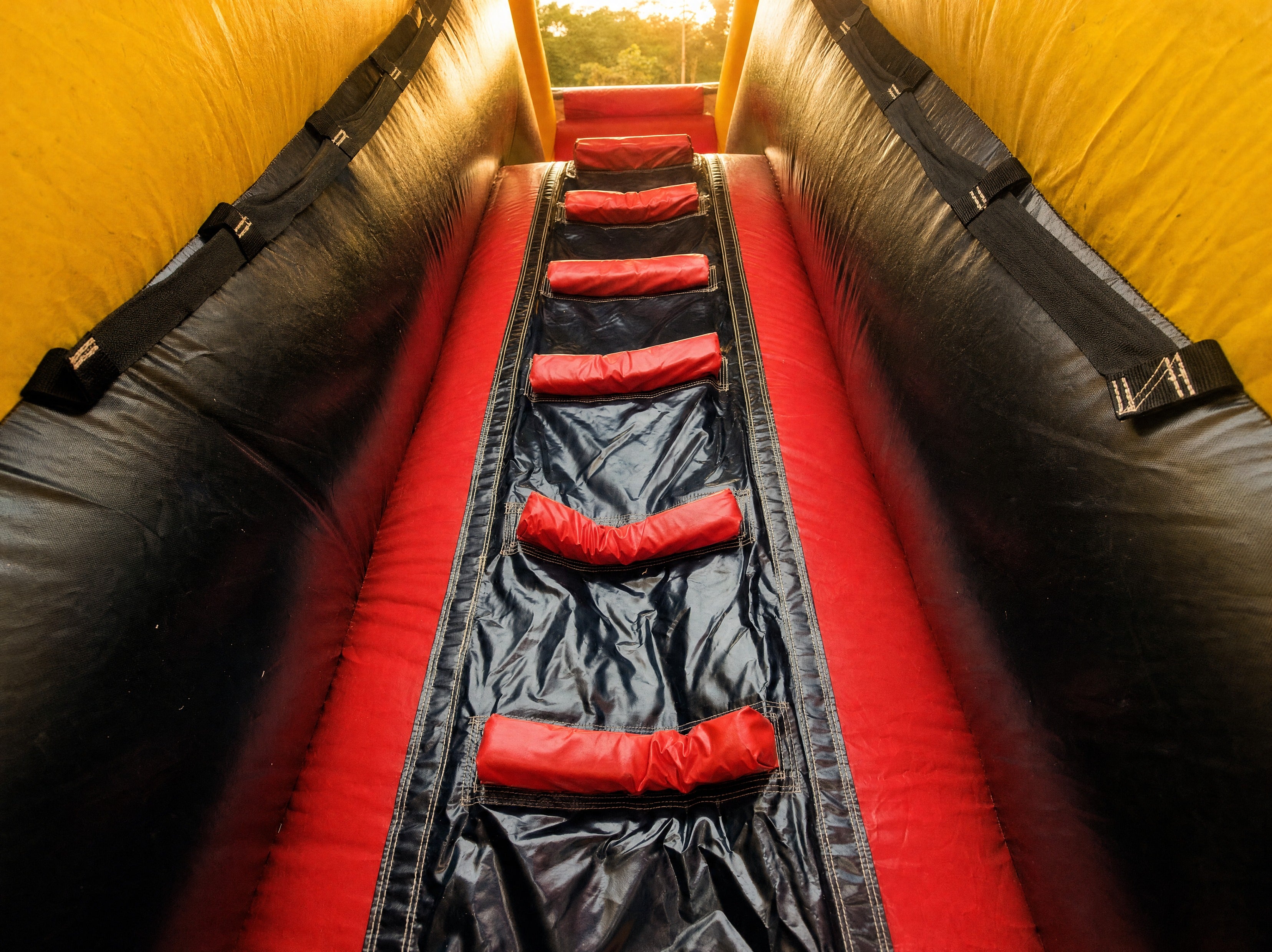 Wide interior view of the obstacle lane inside the Cars Obstacle Challenge