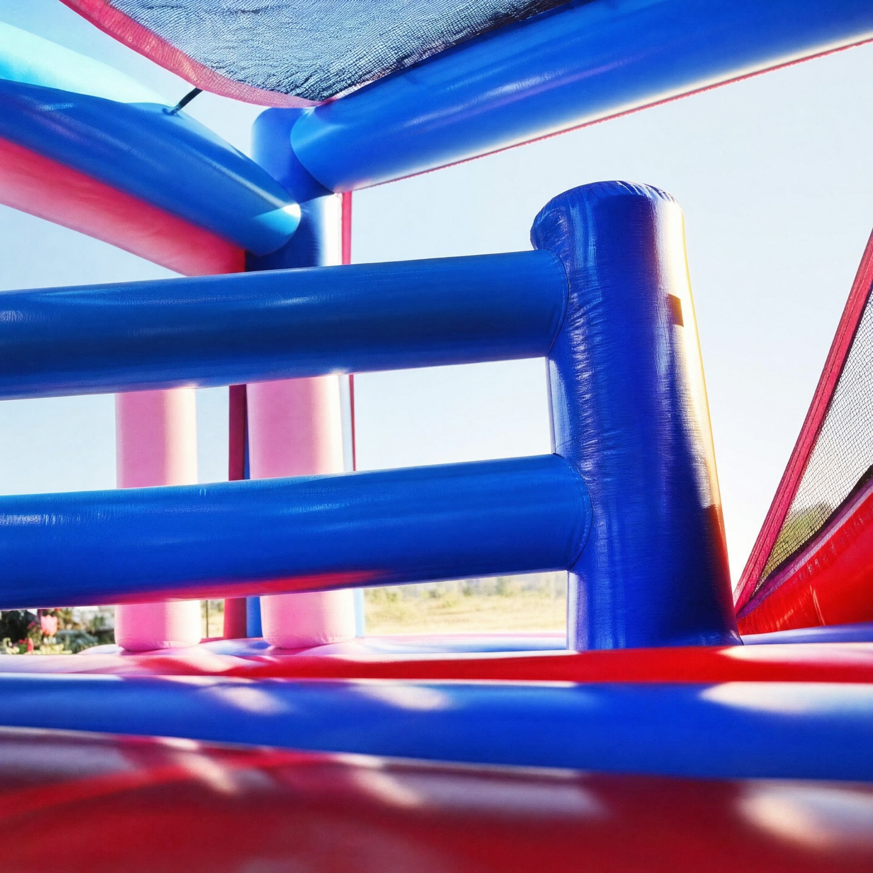 Climbing rails and poles inside the Frozen 5in1 Combo obstacle section