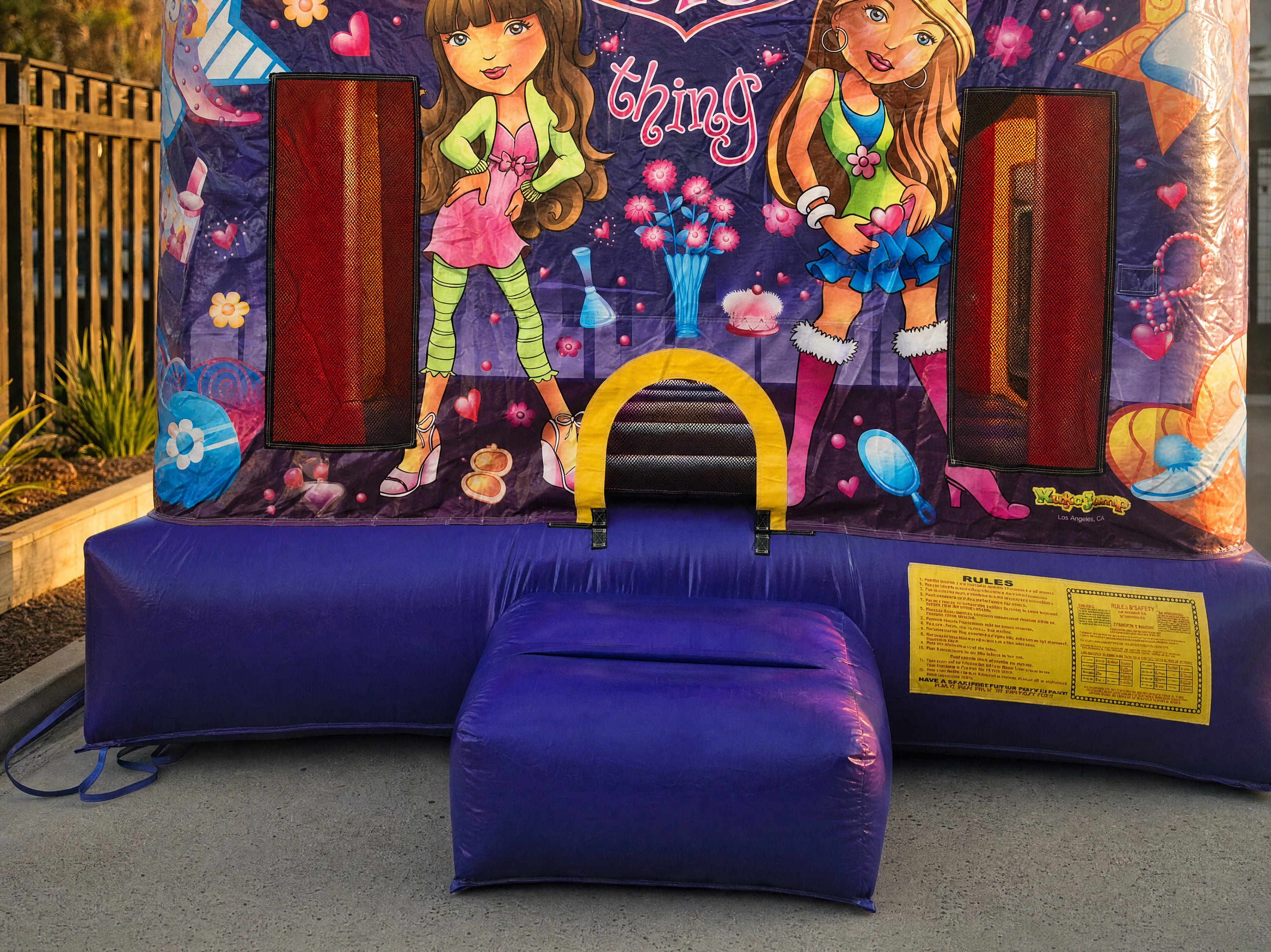 It's a Girl Thing Jumping Castle entrance and safety mat close up