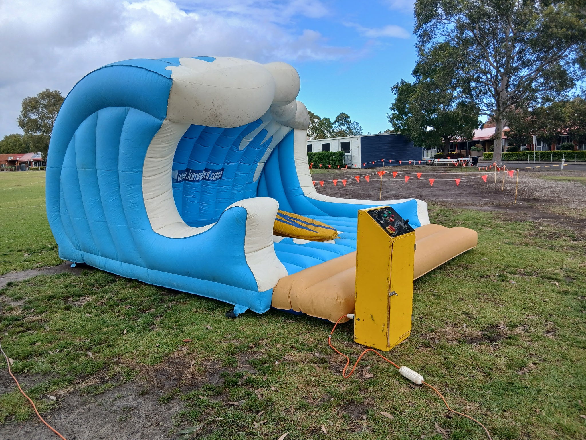 Mechanical Surfboard Hire-thumbmail-7