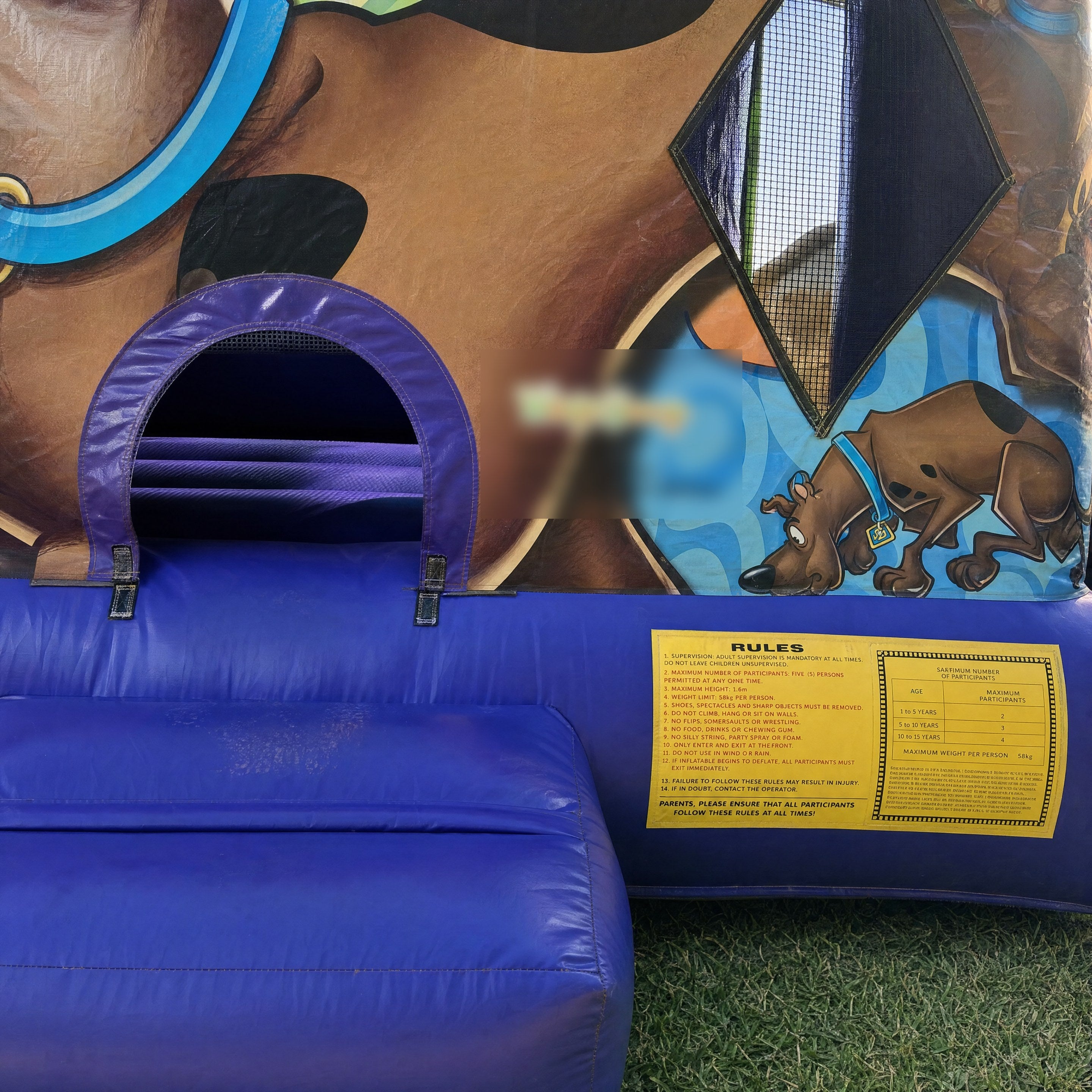 Scooby Doo Jumping Castle entrance and landing mat detail